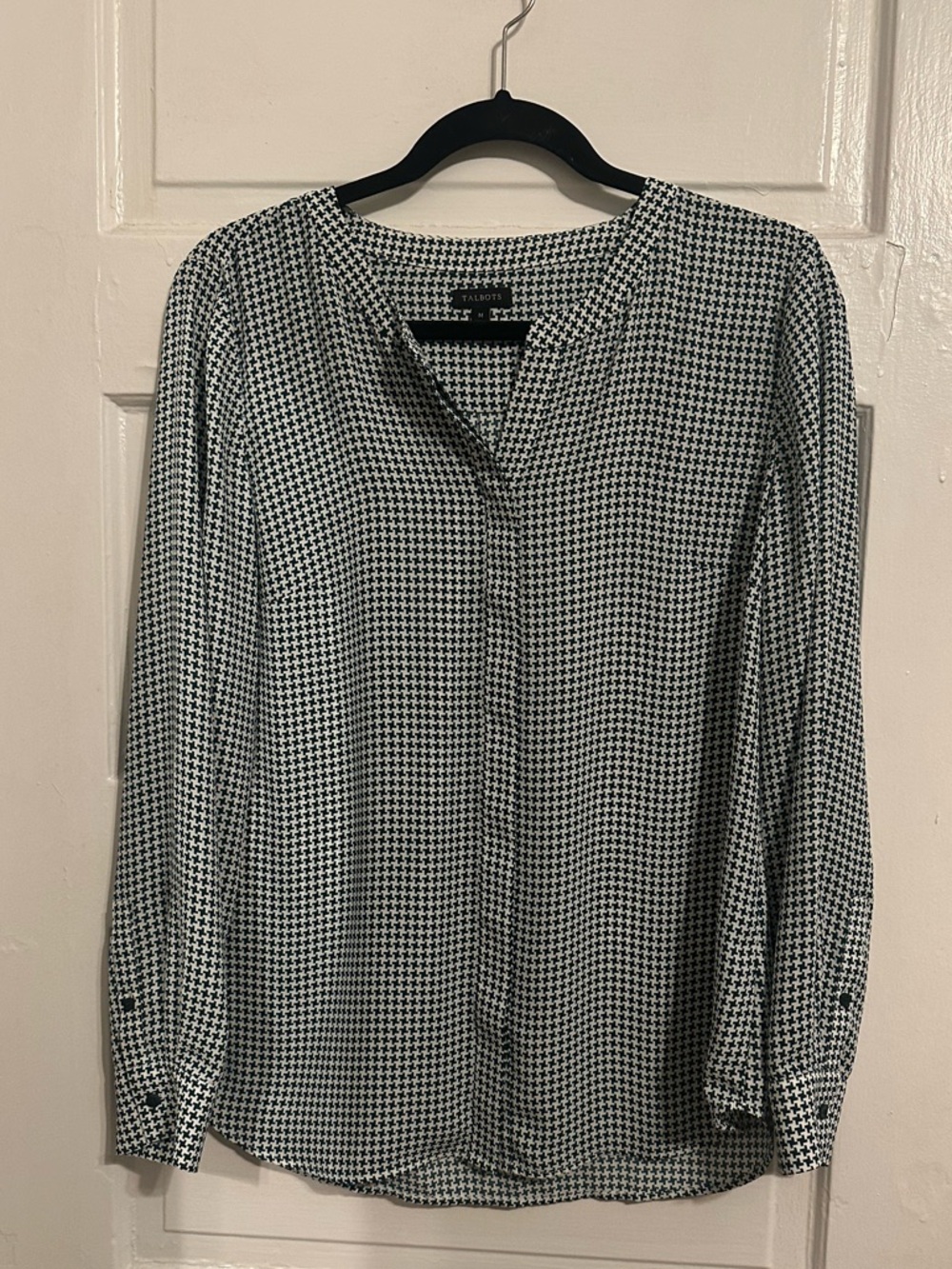 Talbots Dark Green and White Houndstooth V-Neck Blouse